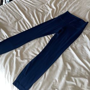 Lululemon Align HighRise pant 25”